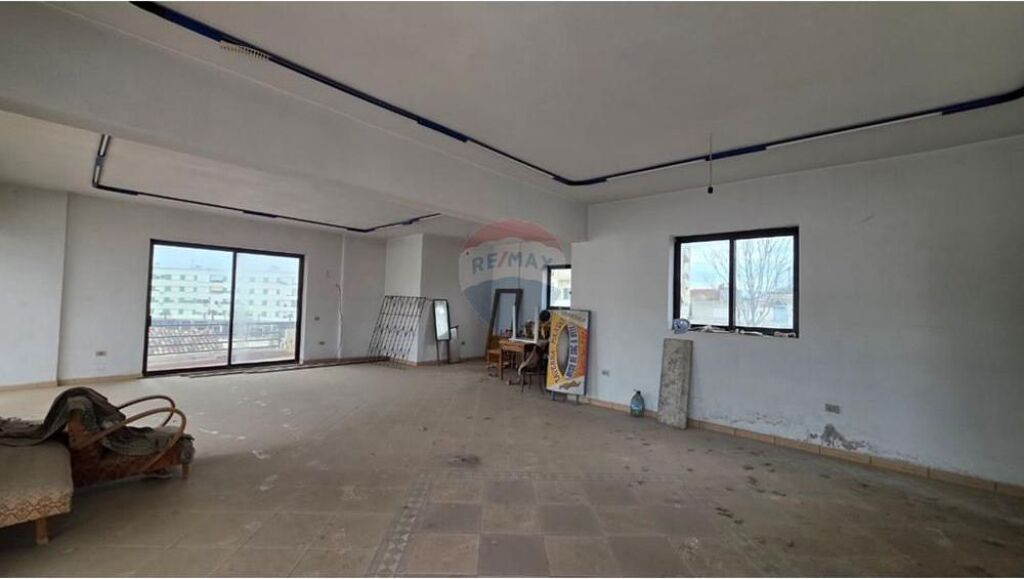 🏡 Villa – In Vendita – Via Ali Demi, Vlora