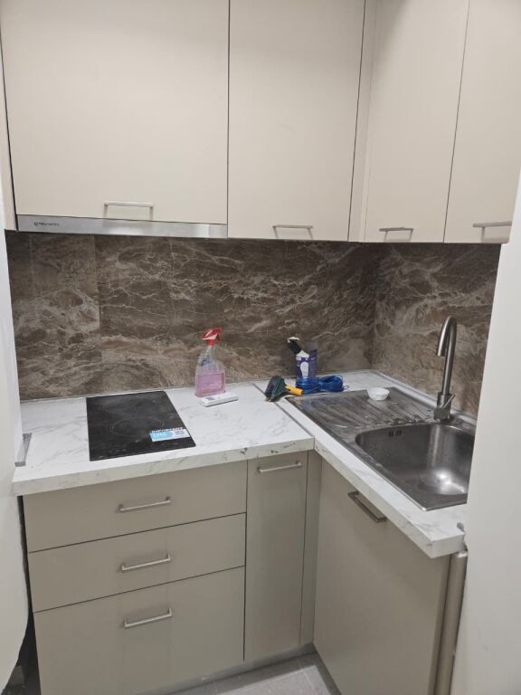 Office space for rent at 9-Kateshet.