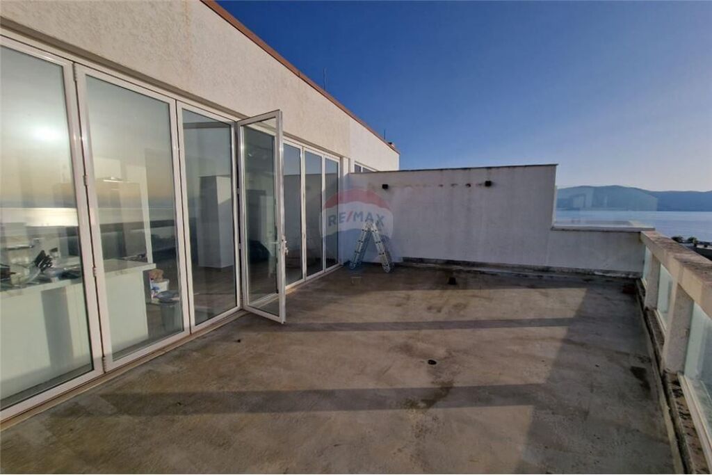 🏖️ Penthouse – Për Shitje | Lungo Mare, Vlorë