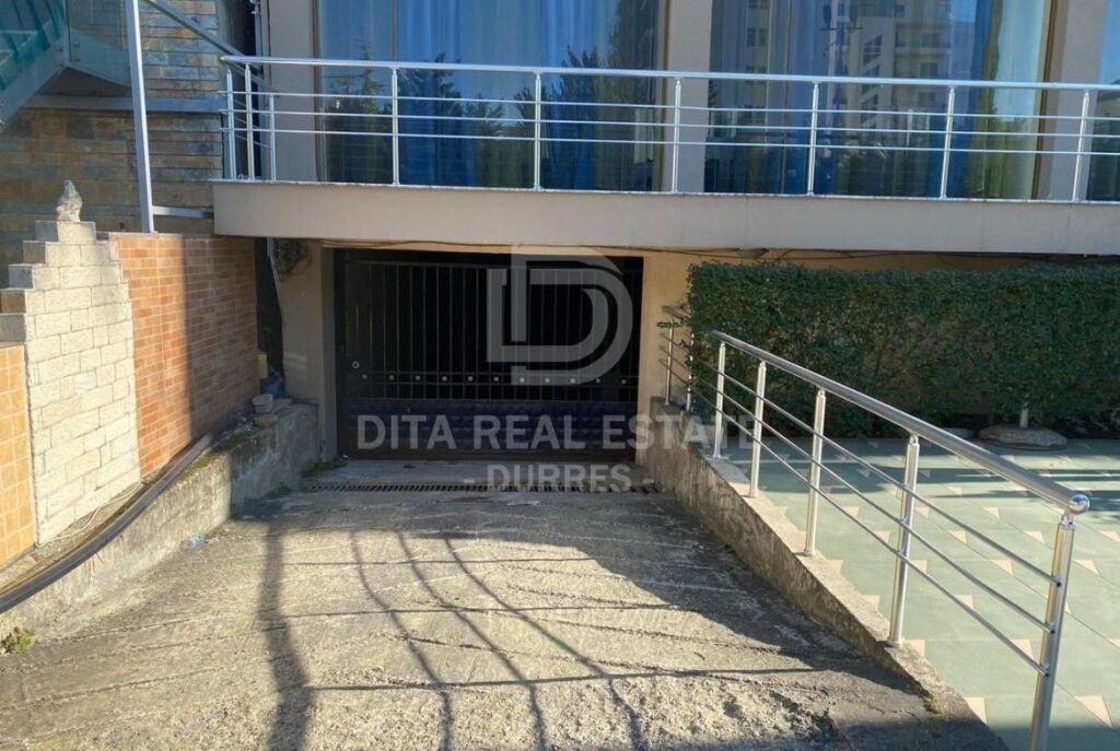 HOTEL IN VENDITA 3 PIANI SPIAGGIA DURRES 12000000 1 200 000EUR