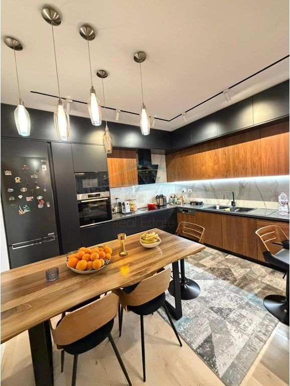 Shitet Duplex ne Rezidencen Kodra e Diellit, Tirane
