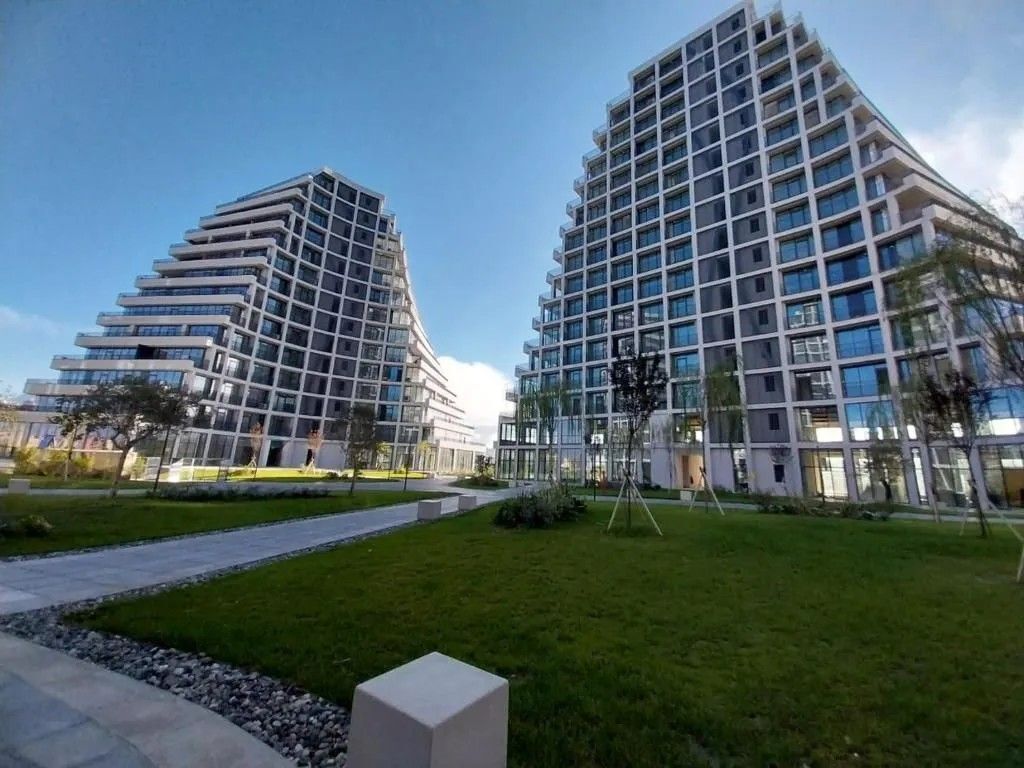 FOR RENT 2+1+2 APARTMENT WITH PARKING SPACE AT LAKE VIEW RESIDENCE !