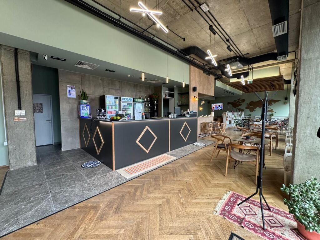 VENDESI BAR CAFFÈ IN VENDITA