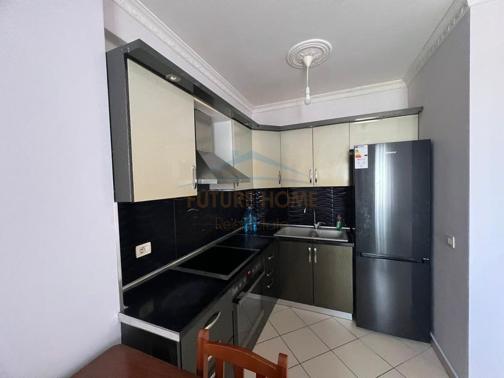 Rent, Apartment 2+1+2, Petrela Street, Tirana.