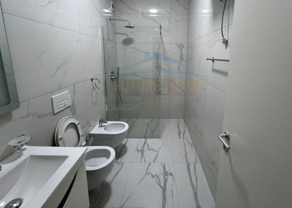 Affitto, Appartamento 2+1+2, Via Siri Kodra, Tirana.!!