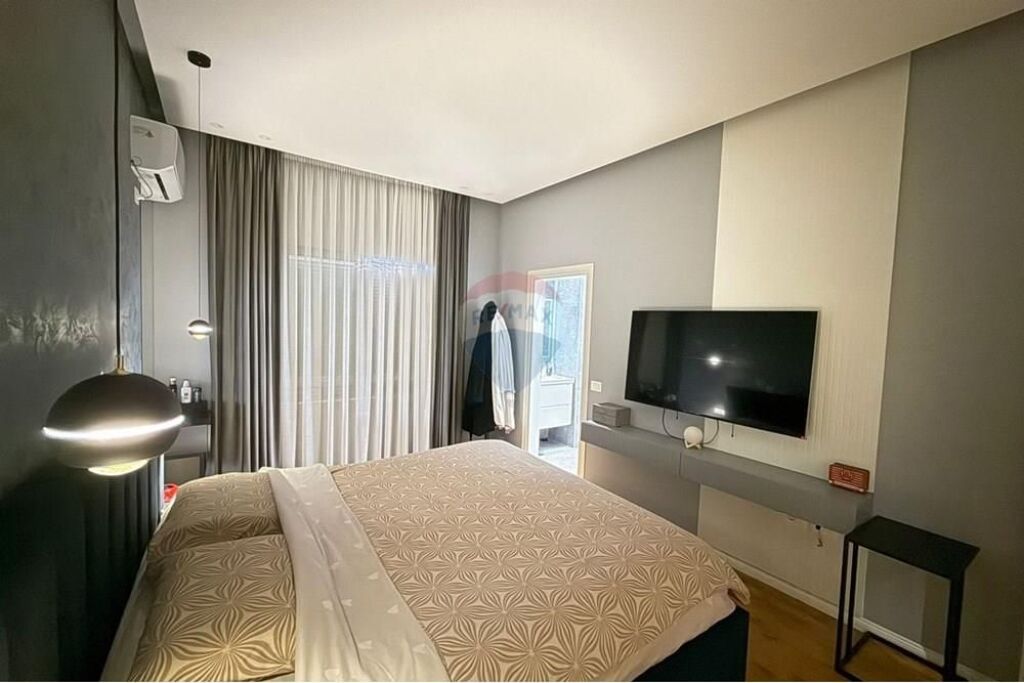 IN VENDITA, APPARTAMENTO 2+1+2+VERANDA, FRESK, TIRANA.