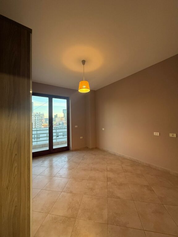 🏢✨ Apartament 3+1+2 për Qera – Bulevardi i Ri / Stacioni i Trenit