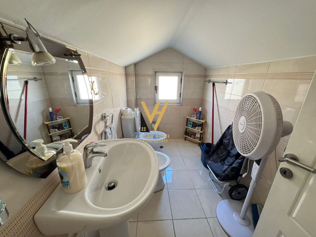 SHITET APARTAMENT DUPLEX 2+1 TE MEDRESEJA 159.000 EURO