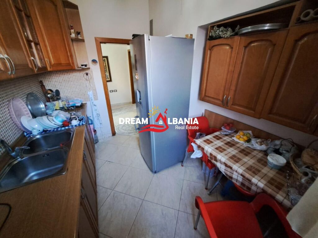 Apartament 1+1 me qera ne rrugen e Dibres prane Medresese ne Tirane (ID 4219394)
