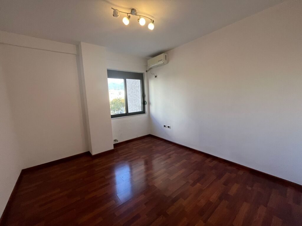 Business Premises for Rent – near Dinamo Stadium (Sulejman Delvina St.)