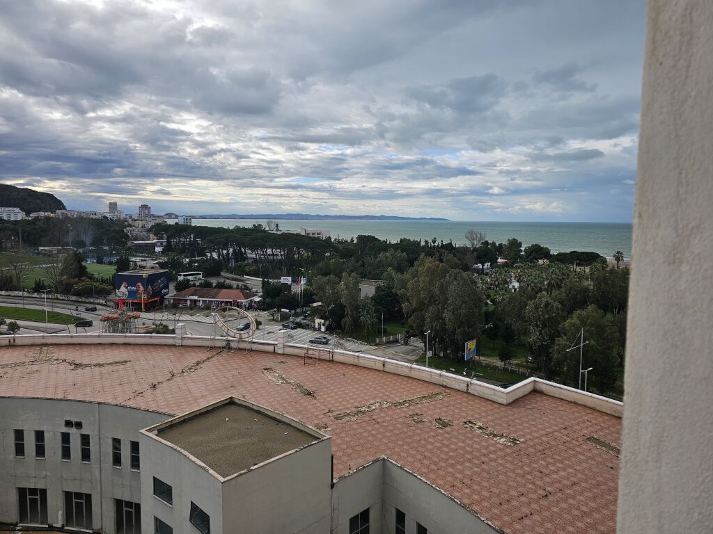 2+1 Newly furnished apartment, Plepa roundabout Durres