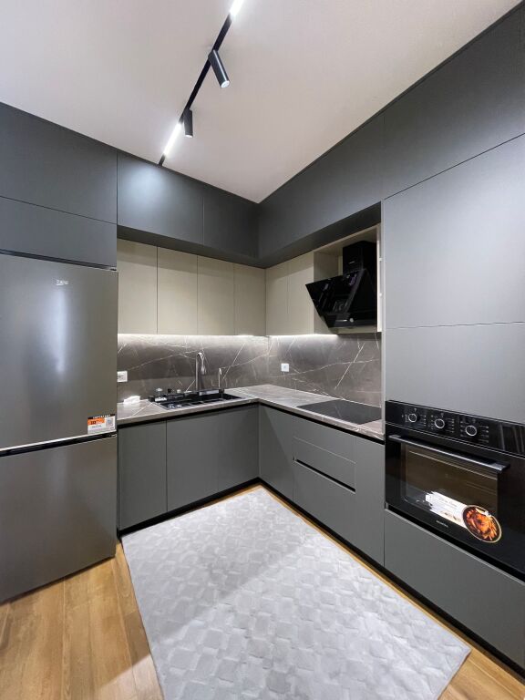 SHITET | Apartament 1+1 – Galeria Roma, Rruga e Kavajës