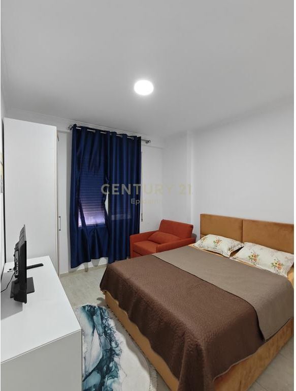 VENDESI APPARTAMENTO 1+1 CON CORTILE A GJIRI I LALZIT VICINO AL COMPLESSO "INSIFA"