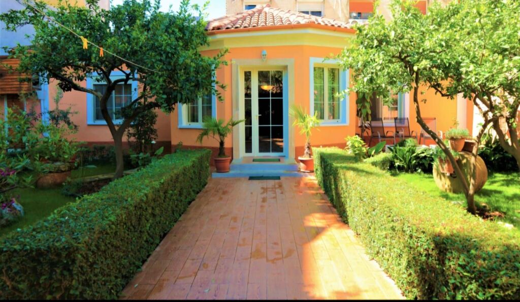 🏡 SHTËPI PRIVATE ME QIRA – TEK PAZARI I RI