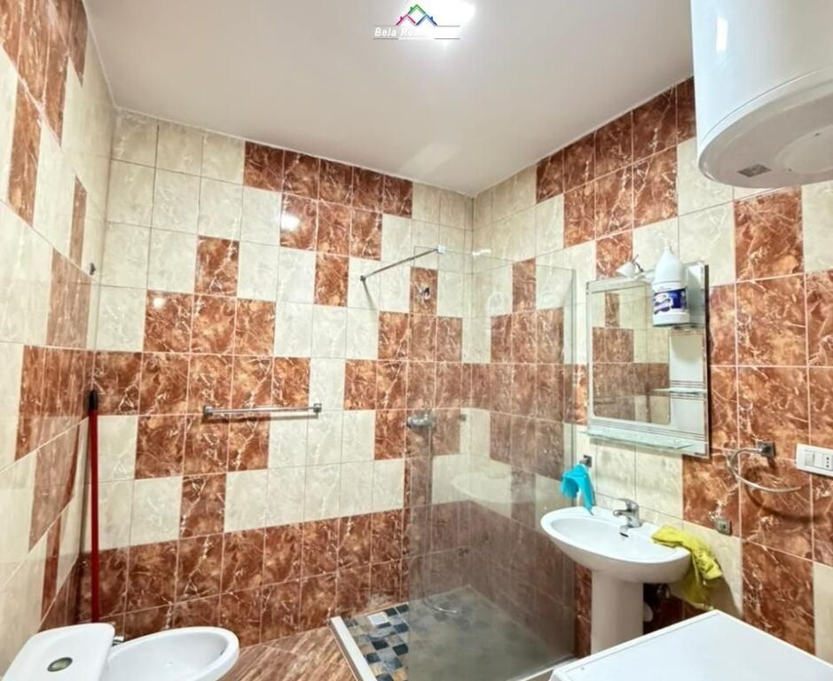 Apartament Me Qera 2+1 ne Fresk (ID B2201366) Tirane.