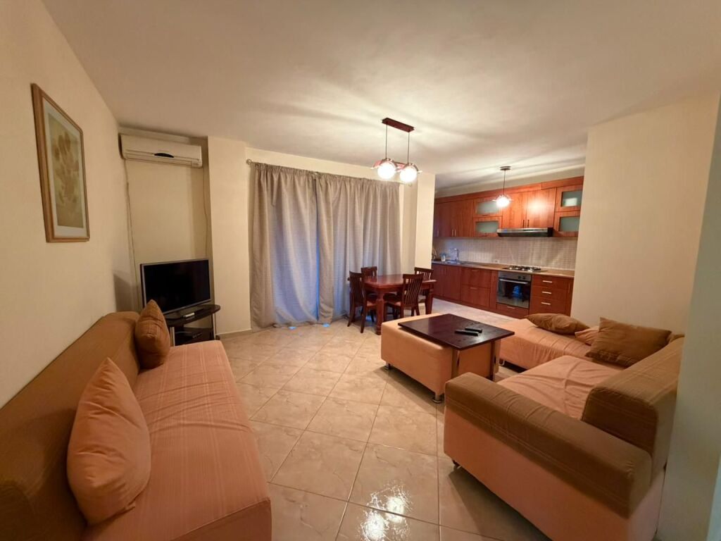 Apartament me qera 2+1+2 tek Kompleksi Colombo,Liqeni i Thate