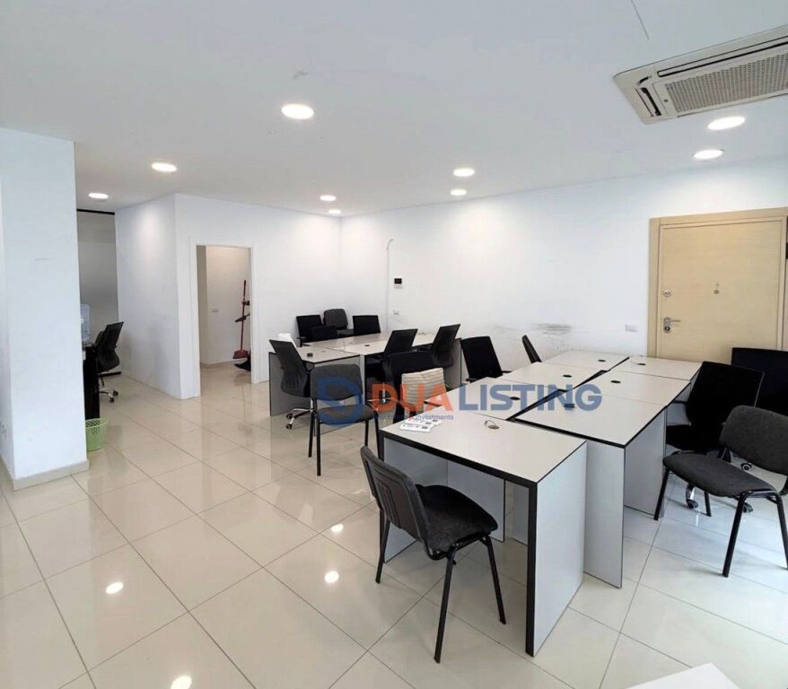 OFFICE SPACE for rent at Delijorgji Complex!!