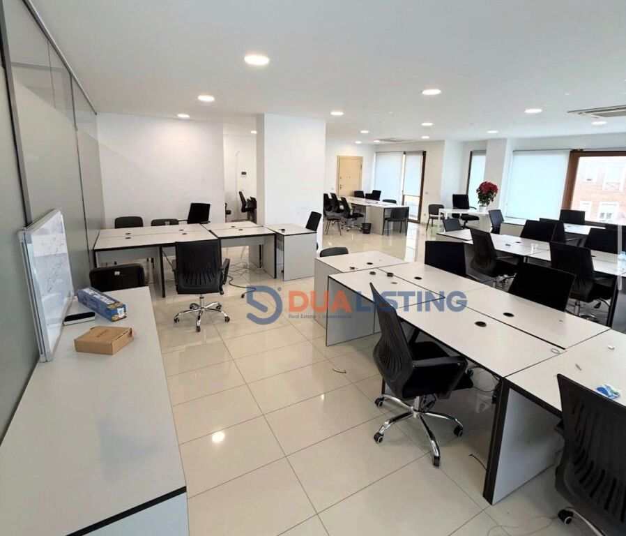 OFFICE SPACE for rent at Delijorgji Complex!!