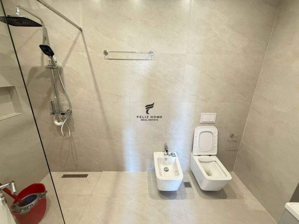 ZYRE ME QERA 110 M2 KOMUNA E PARISIT 900 EURO