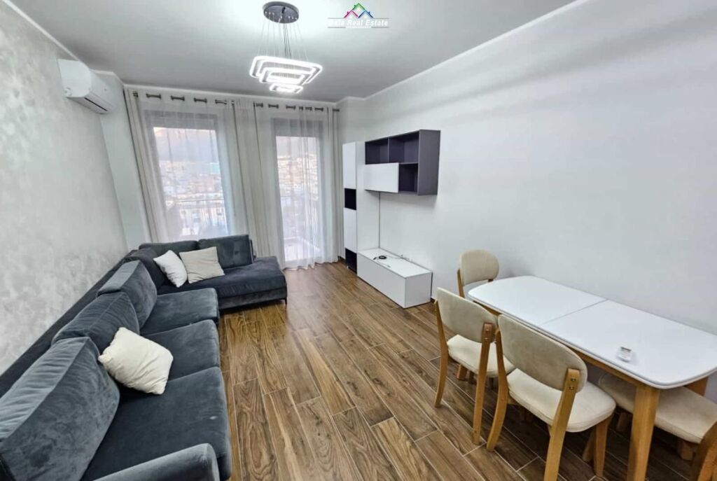 Appartamento In Affitto 1+1 Al Complesso ASL 2 (ID B210624) Tirana