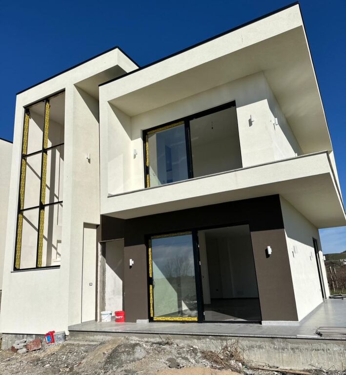 SHITET VILE INDIVIDUALE NE GJIRIN E LALZIT | 290.000€