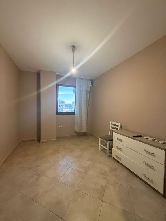 🏢✨ Apartament 3+1+2 për Qera – Bulevardi i Ri / Stacioni i Trenit