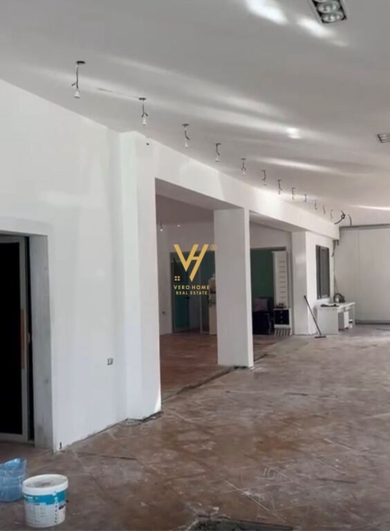 BUSINESS PREMISES FOR RENT 800 M2 AT AUT.TR-DR 400,000 LEKE