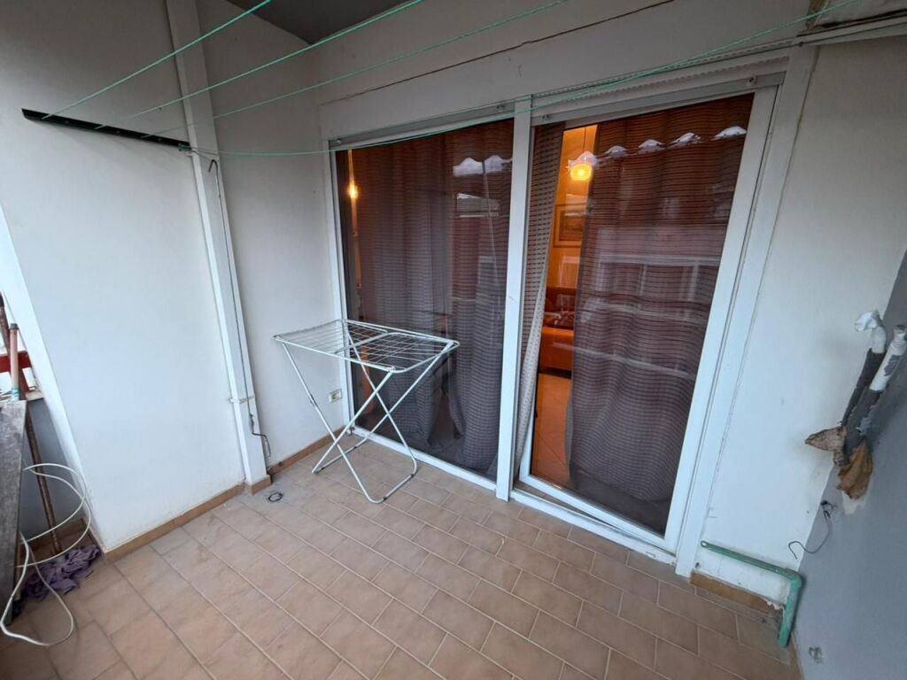 Apartament me qera 2+1+2 tek Kompleksi Colombo,Liqeni i Thate