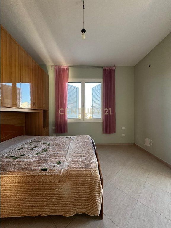 Villa in affitto – Arapaj, Durrës Posizione strategica vicino alla strada principale .