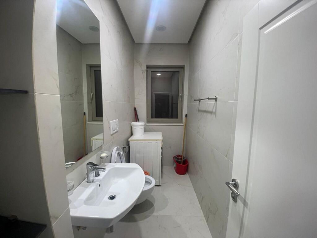 Vile me qera 2+1 tek Ish Tregu Elektrik (ID BV22465) Tirane