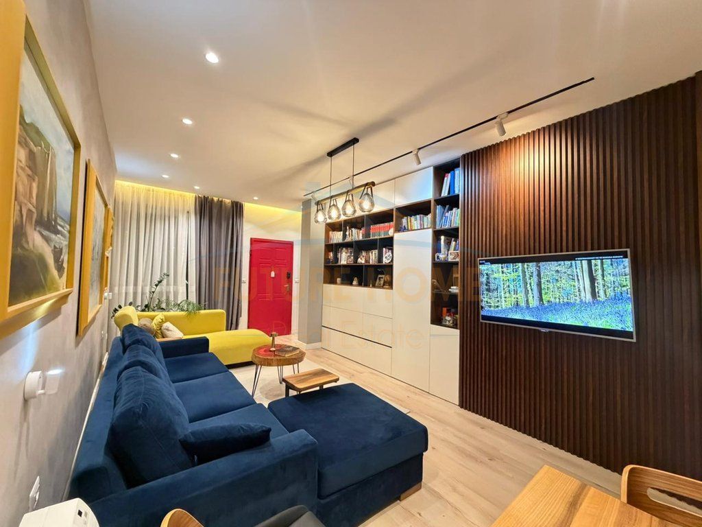 Shitet Duplex ne Rezidencen Kodra e Diellit, Tirane
