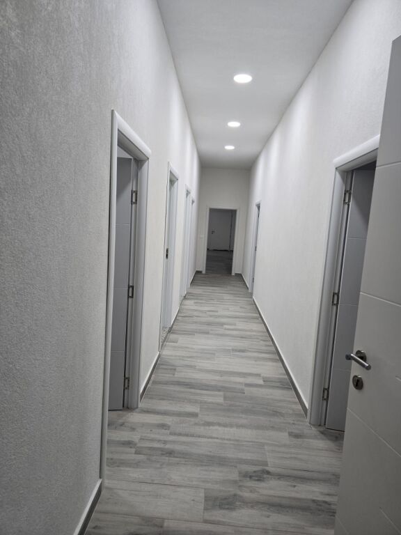 Jepet me qera apartament 4+1 📍 Paskuqan