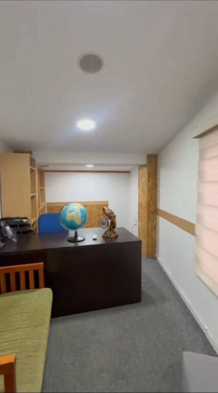 ZYRE ME QERA 160 M2 MYSLYM SHYRI 1.400 EURO