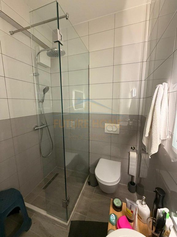 Shitet Duplex ne Rezidencen Kodra e Diellit, Tirane