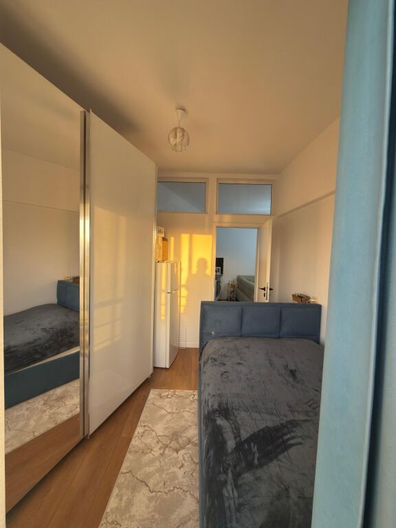 Apartament 2+1, Fresk!