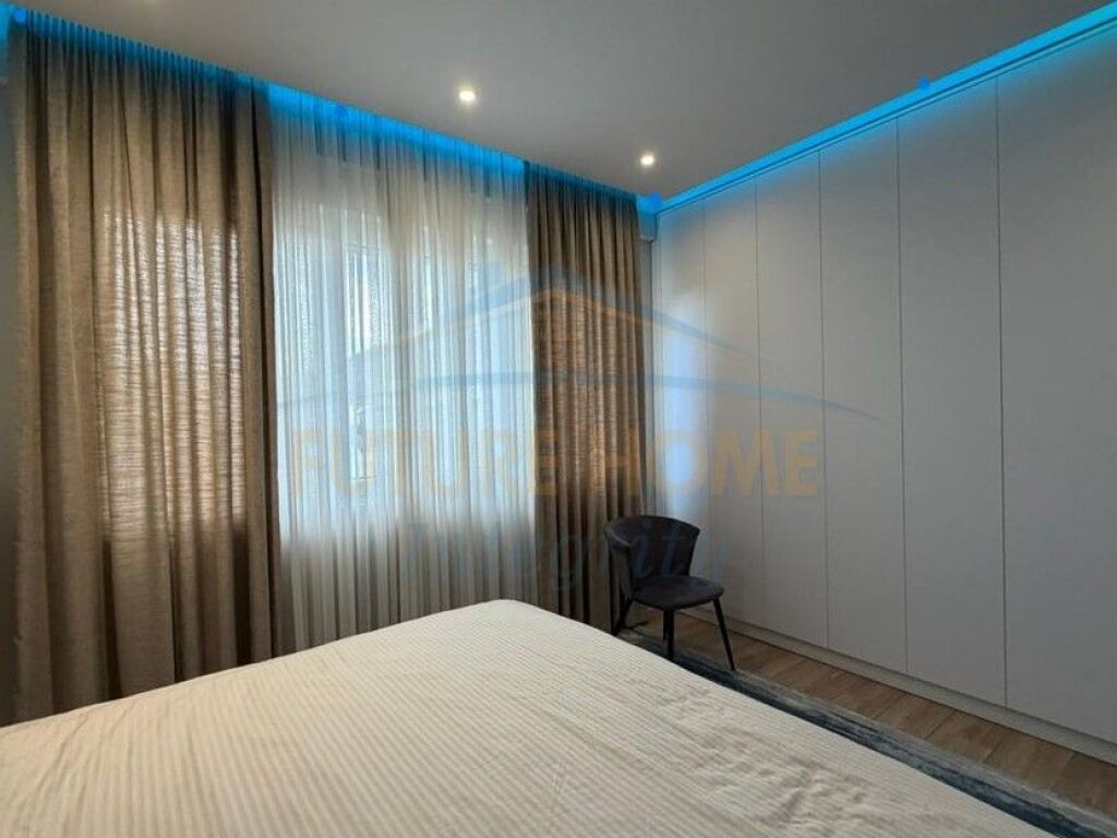 For sale, Apartment 3+1+2, Dry Lake, Tirana.
