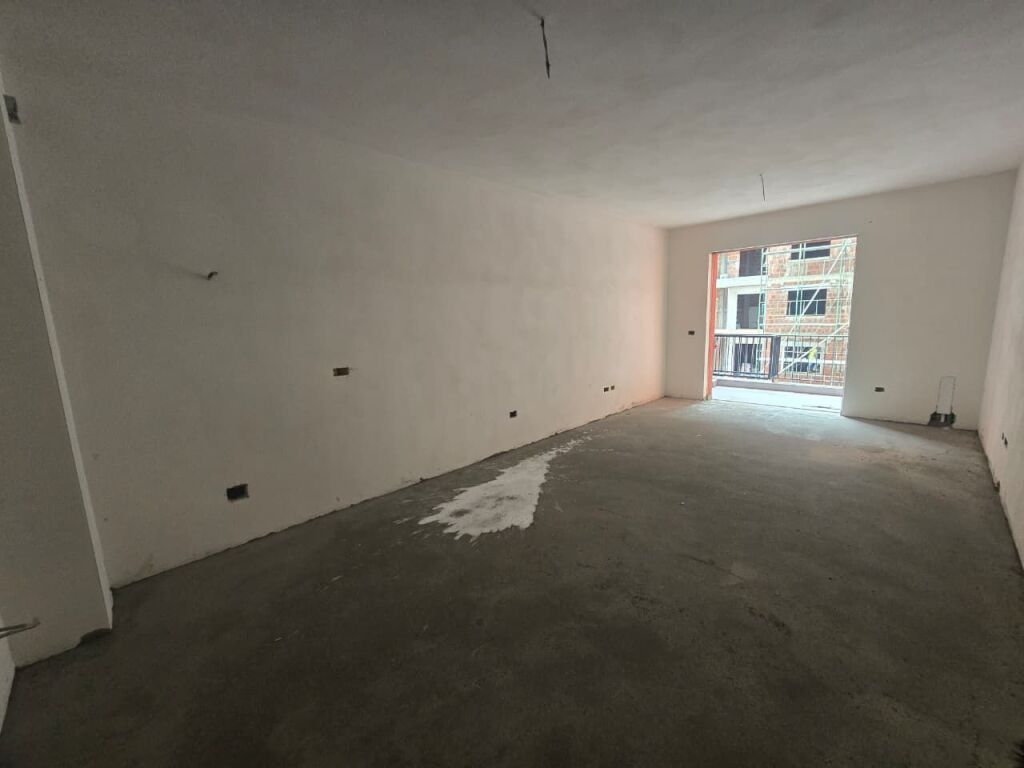 Appartamento 1+1 in Vendita a Paskuqan, Vicino alla Grande Circonvallazione