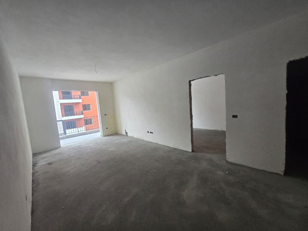 Appartamento 1+1 in Vendita a Paskuqan, Vicino al Grande Anello