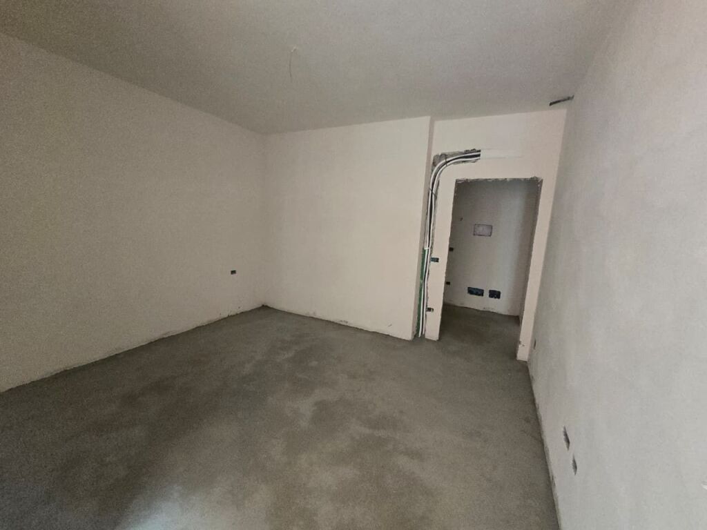 Appartamento 1+1 in Vendita a Paskuqan, Vicino alla Grande Circonvallazione