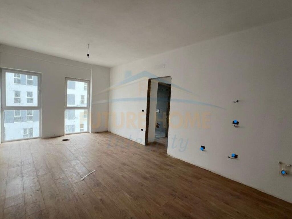 In vendita, Appartamento 2+1+2, Ingresso Tirana, Tirana.