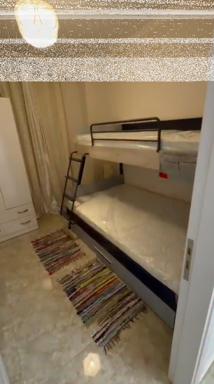 Apartament 2+1, Ish Fusha Aviacionit!