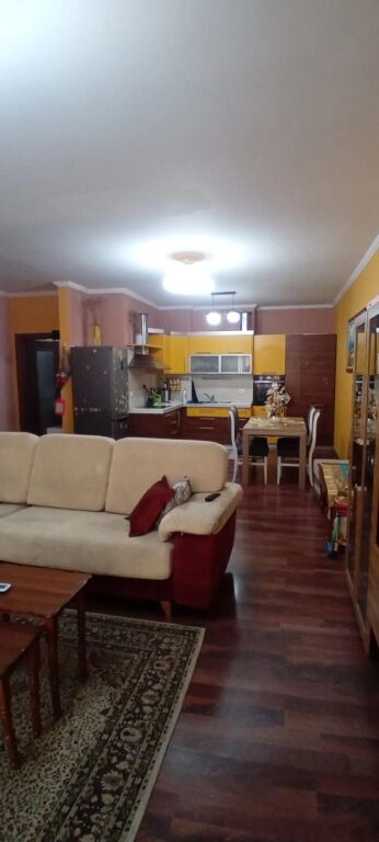 OCCASION! Near Vizion Plus, in Don Bosko a Super Apartment 2+1 is for rent.