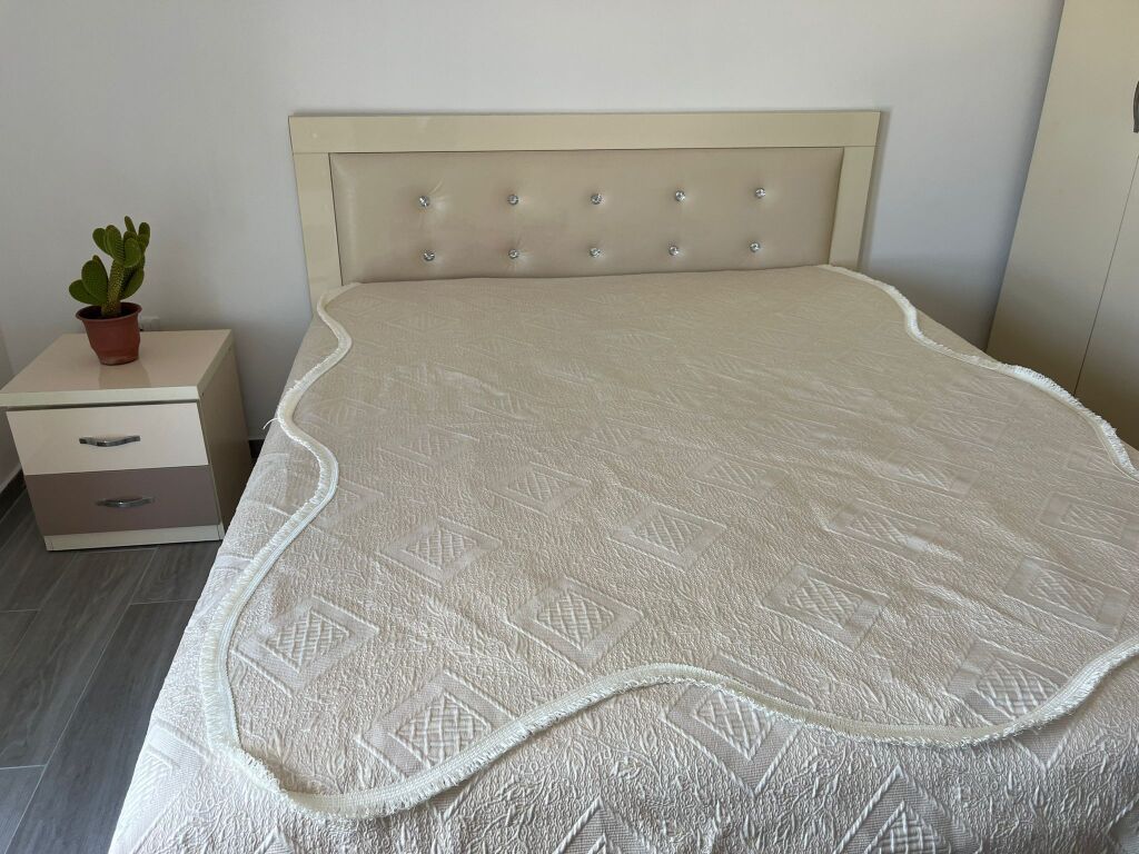 Apartament 3+1+2 per qera rruga 5 maji