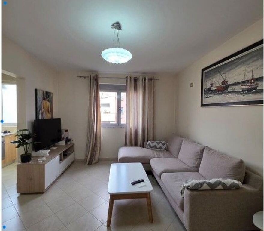 Shitet, Apartament 1+1, Oxhaku , Tiranë