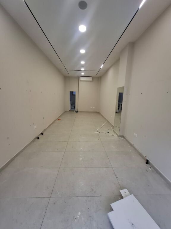 Business premises for rent at Muzemi in Durres