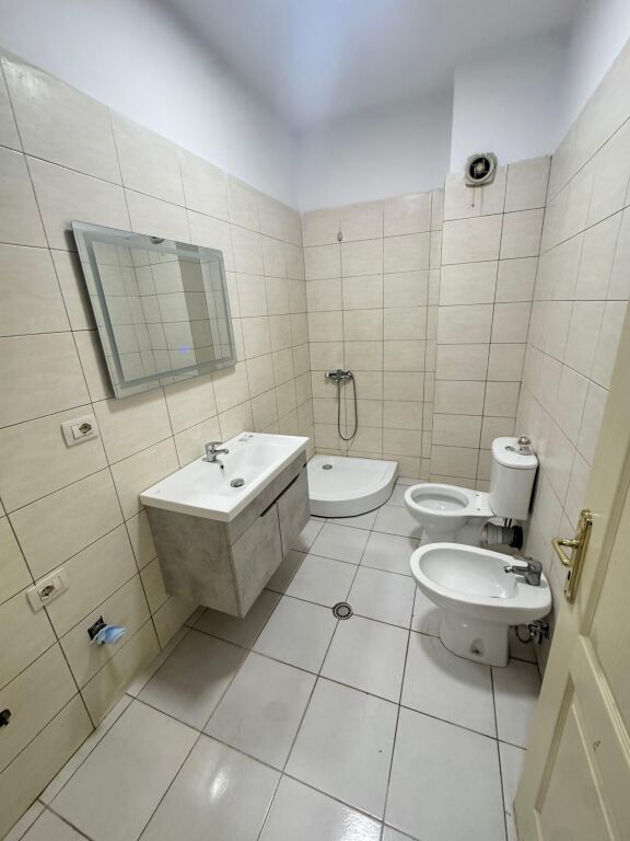 For sale, Apartment 1+1, Unaya e Re, Tirana