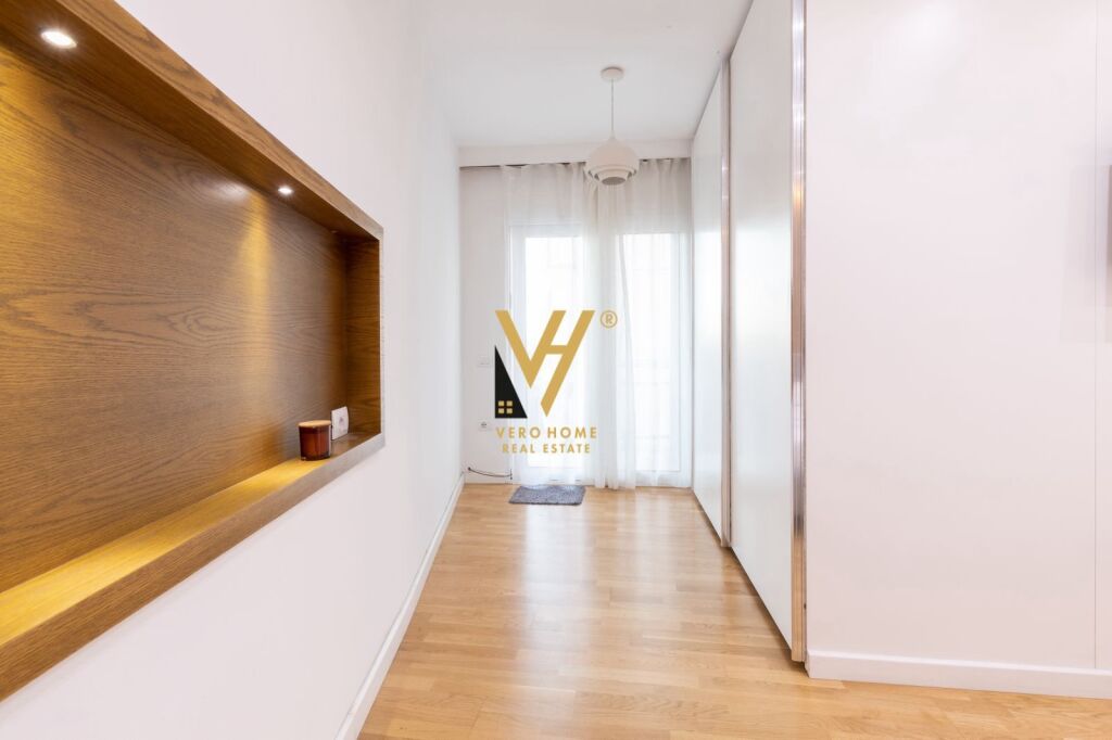 VENDESI APPARTAMENTO 2+1+2+BLK A ZOGU I ZI 260.000 EURO