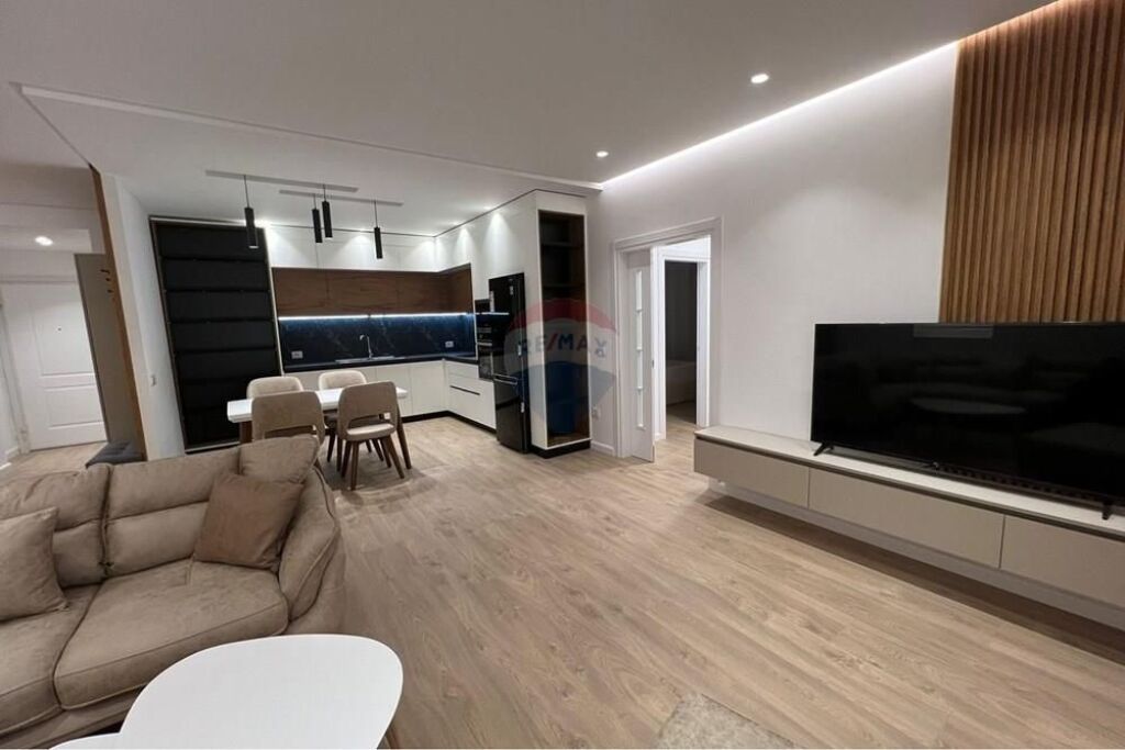 Apartament 2+1+2 per qera Zogu Zi