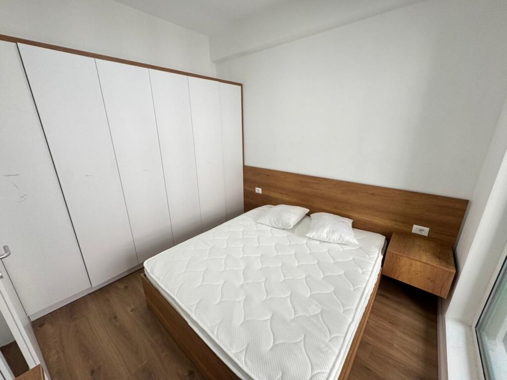 🏡 Apartment 1+1 for rent  📍 Location: Ali Demi – Kadiu Complex💶 Price: 40,000 lek / month