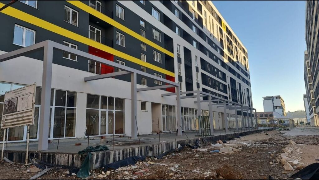SHOP FOR SALE – UNIVERS CITY